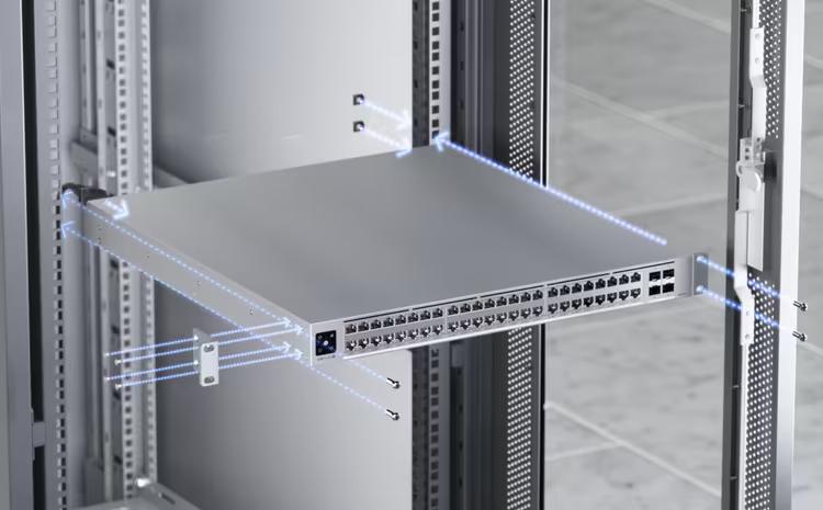 UniFi - Switch Pro XG 48 PoE, 1080W PoE budget