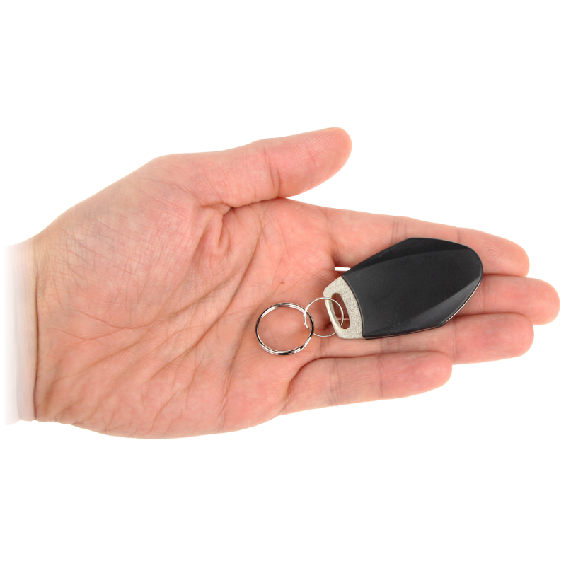 UMA Mifare luxe tag zwart met metaal en serienummer en met key ring