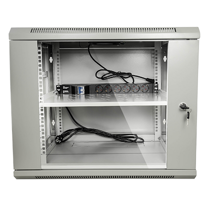 UMA SR9U-G Server wandkast 9U 19" met ventilator,  voeding,  deur met gehard glas en slot