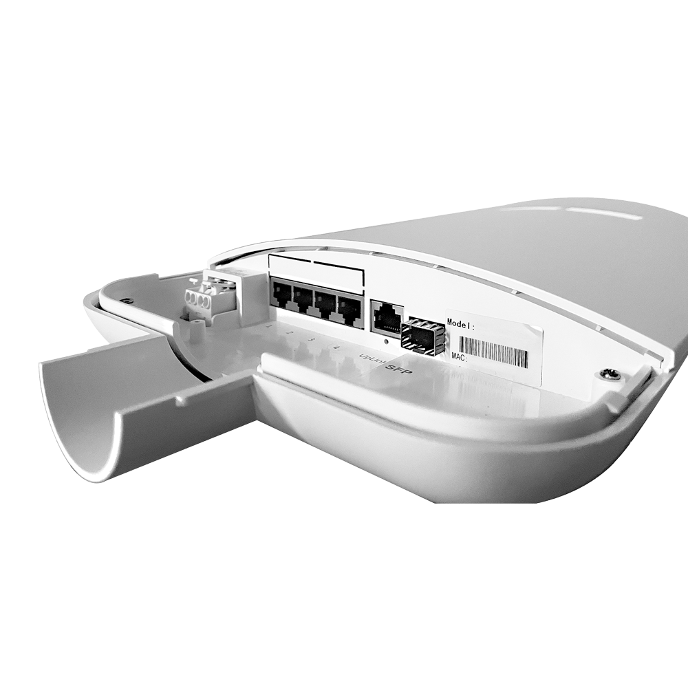 UMA SW0504POE-60-O switch voor buiten met 4 x POE 802.3at/af,  1x UpLink en 1x SFP poort